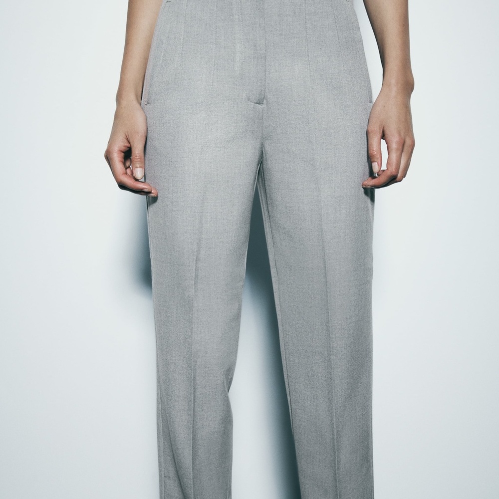 Zara Pants with a High Waist in Pearl Gray